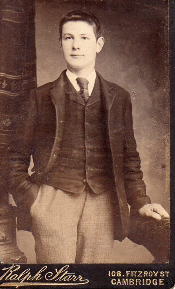 an early carte de visite by Ralph Starr (Michael Brown Collection)